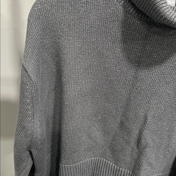 GAP Women’s Knit Sweater – Size Large, Gray with Silver Sparkles - Picture 5 of 8